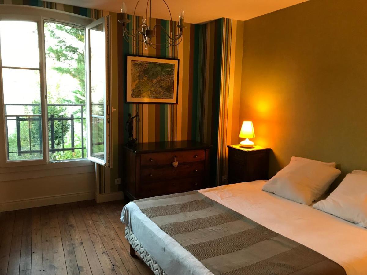 Bed and Breakfast Un Jardin Dans La Ville Châlons-en-Champagne Zewnętrze zdjęcie